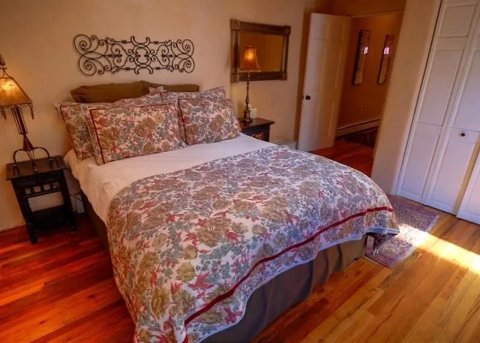 Casas De Guadalupe - Sante Fe Vacation Rentals